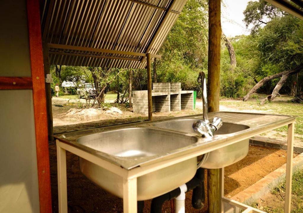 Sitatunga Campsite Маун Екстериор снимка