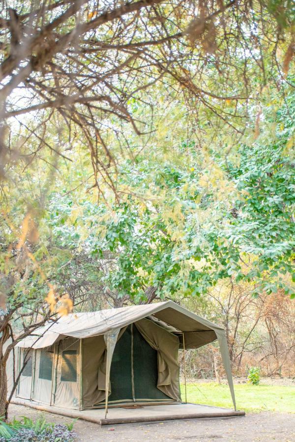 Sitatunga Campsite Маун Екстериор снимка